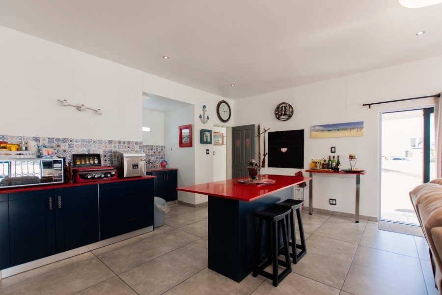 4 Bedroom Property for Sale in Dwarskersbos Western Cape